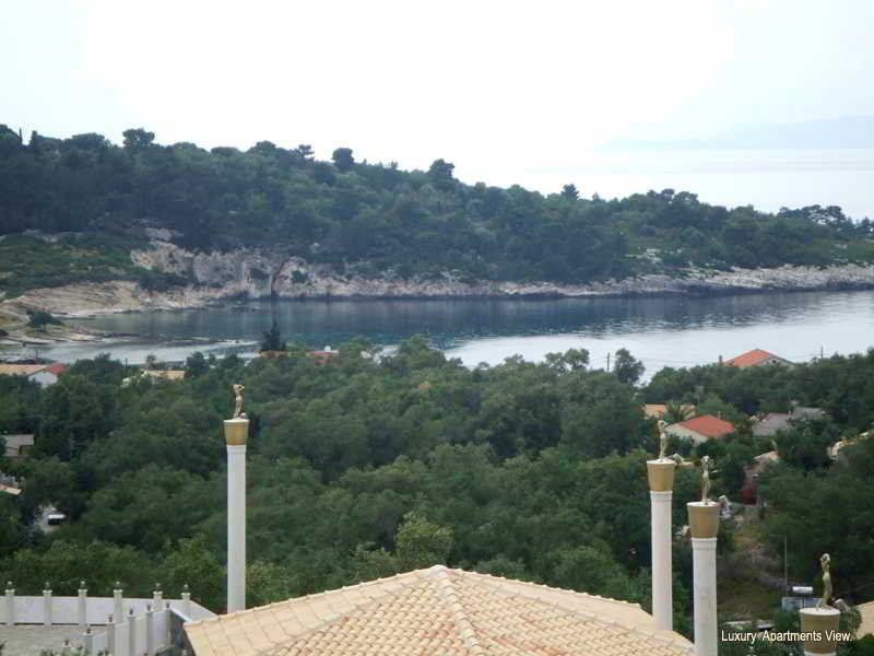 Paco'S Resort Gaios Exterior photo