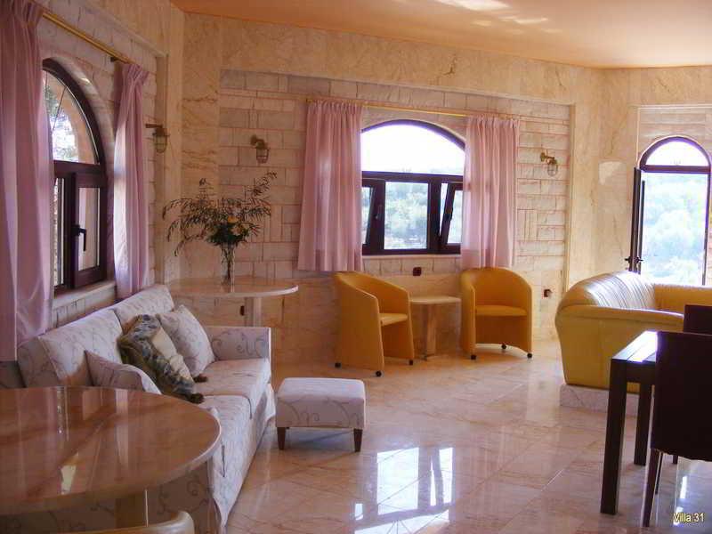 Paco'S Resort Gaios Exterior photo